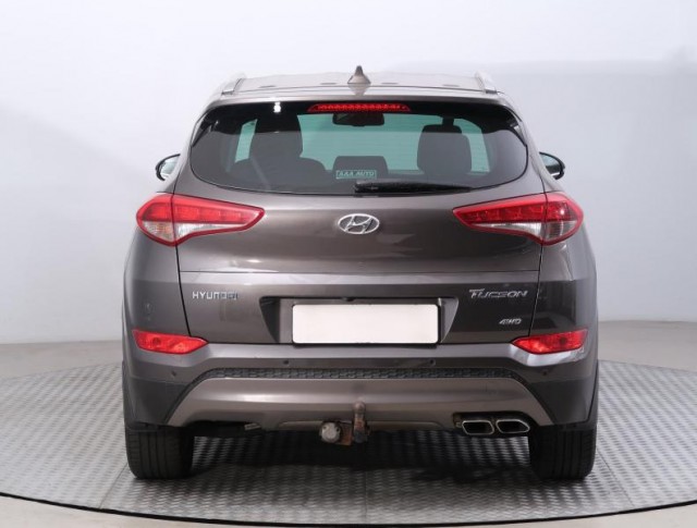 Hyundai Tucson  2.0 CRDi 