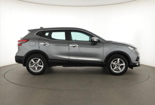 Nissan Qashqai  1.6 DIG-T 