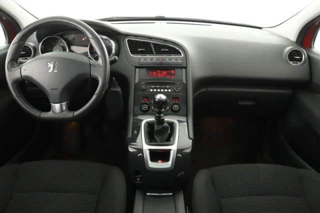 Peugeot 5008  2.0 BlueHDi 
