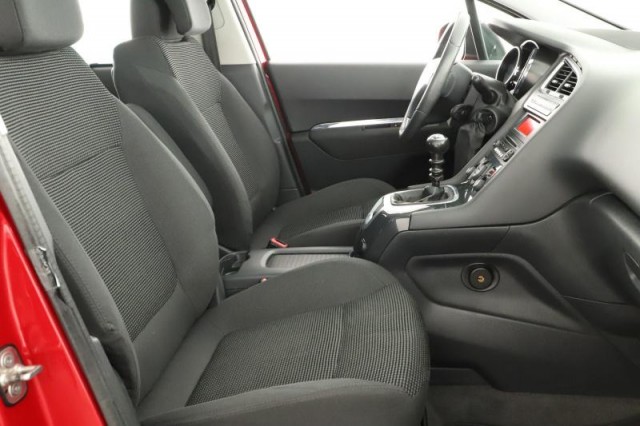 Peugeot 5008  2.0 BlueHDi 