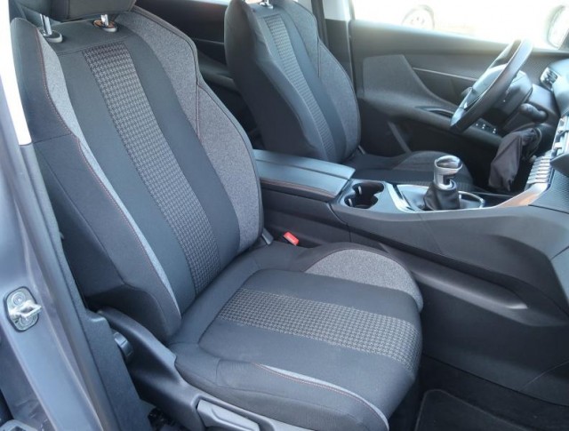 Peugeot 5008  1.5 BlueHDi Active