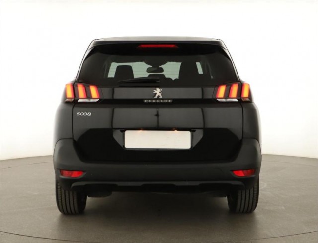 Peugeot 5008  1.5 BlueHDi 