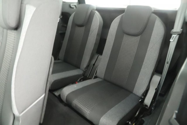 Peugeot 5008  1.5 BlueHDi 