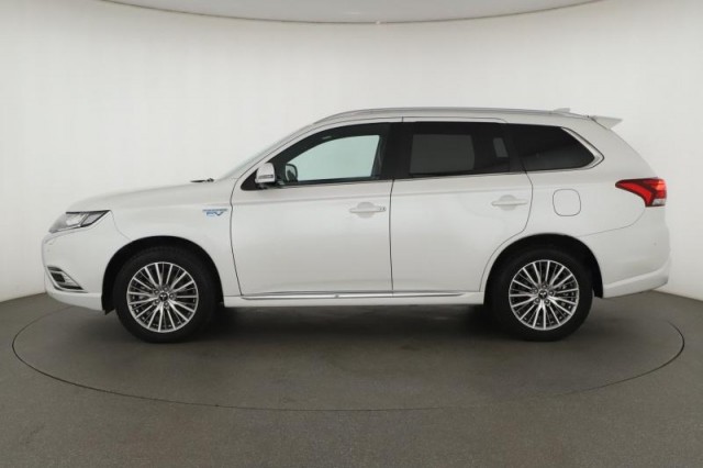 Mitsubishi Outlander  2.4 PHEV 