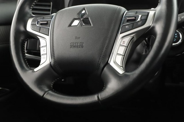 Mitsubishi Outlander  2.4 PHEV 