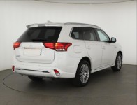 Mitsubishi Outlander  2.4 PHEV 