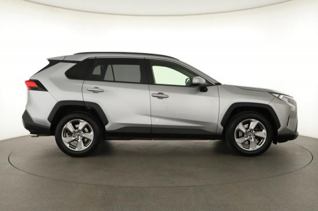 Toyota RAV 4  2.0 Valvematic 
