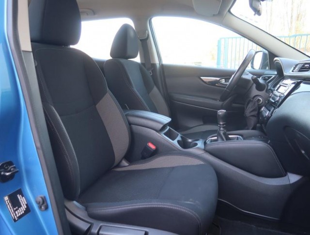 Nissan Qashqai  1.3 DIG-T 