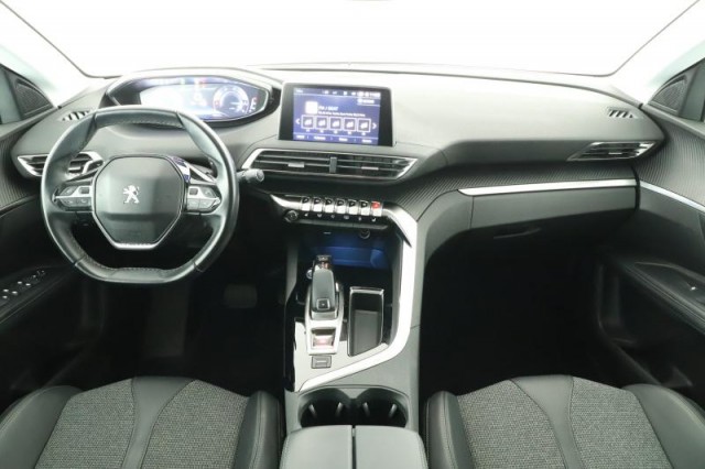 Peugeot 5008  1.5 BlueHDi Allure