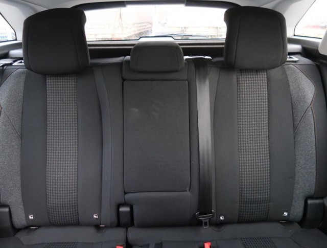 Peugeot 3008  1.5 BlueHDi 