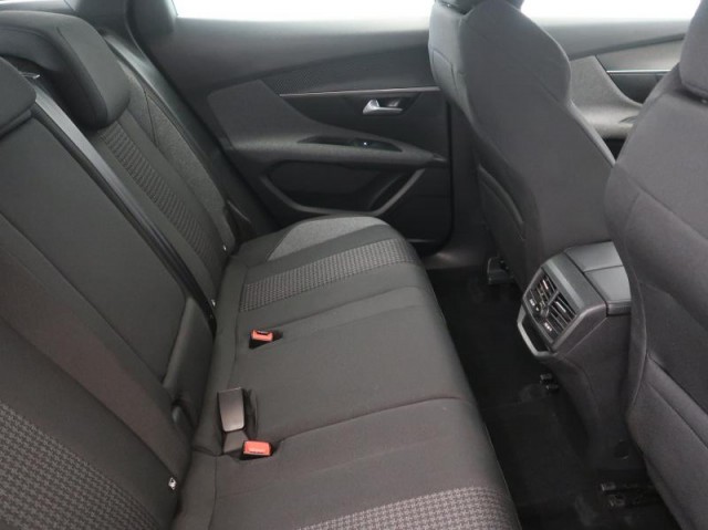 Peugeot 3008  1.2 PureTech 