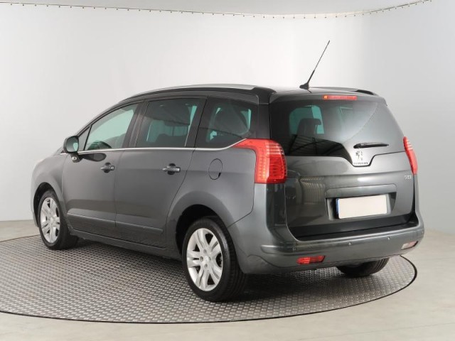 Peugeot 5008  2.0 BlueHDi 