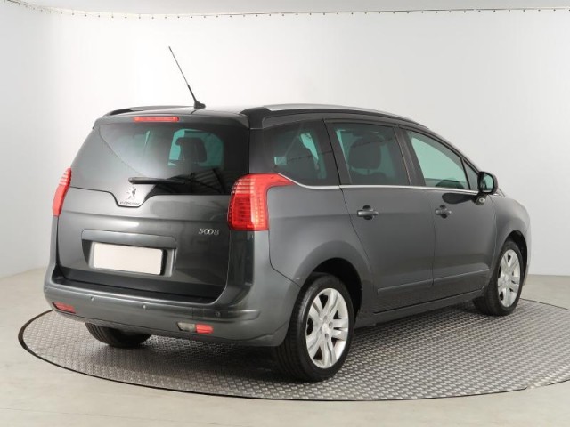 Peugeot 5008  2.0 BlueHDi 