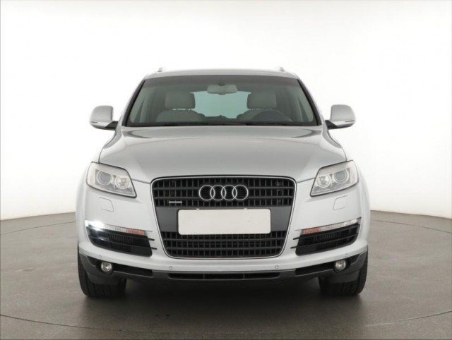 Audi Q7  4.2 TDI 