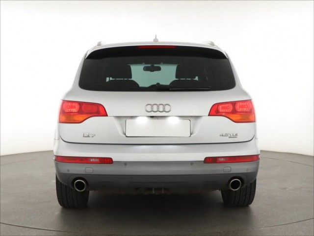 Audi Q7  4.2 TDI 