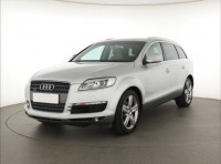 Audi Q7  4.2 TDI 