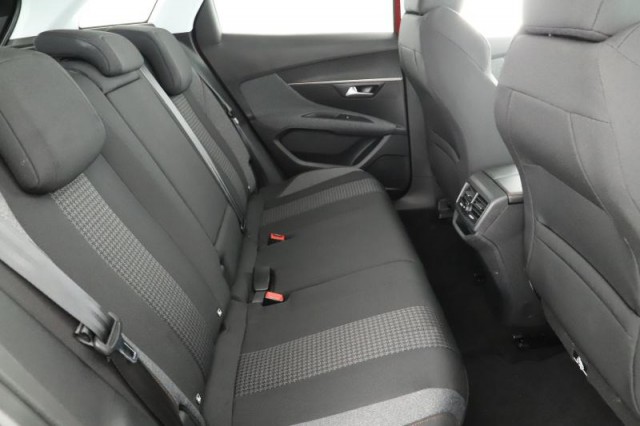 Peugeot 3008  1.2 PureTech 
