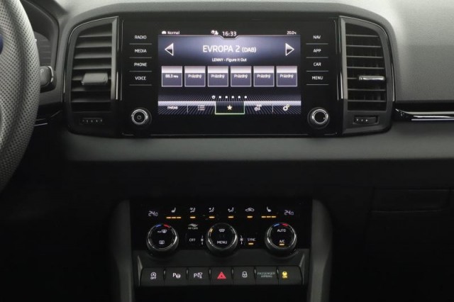 Škoda Karoq  1.5 TSI Sportline