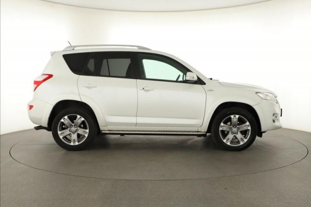 Toyota RAV 4  2.2 D-4D 