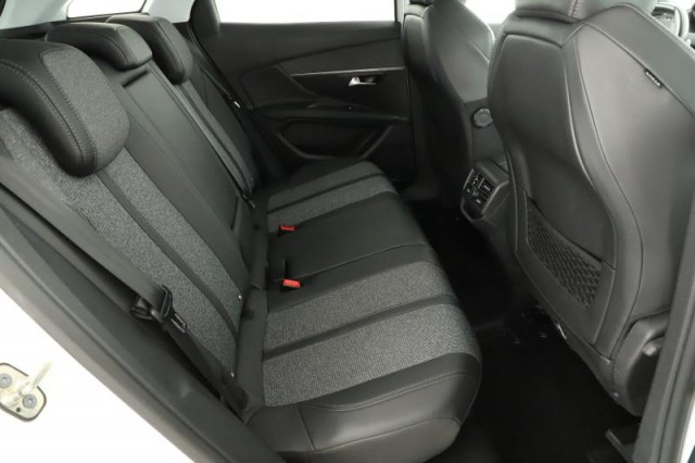 Peugeot 3008  1.2 PureTech 
