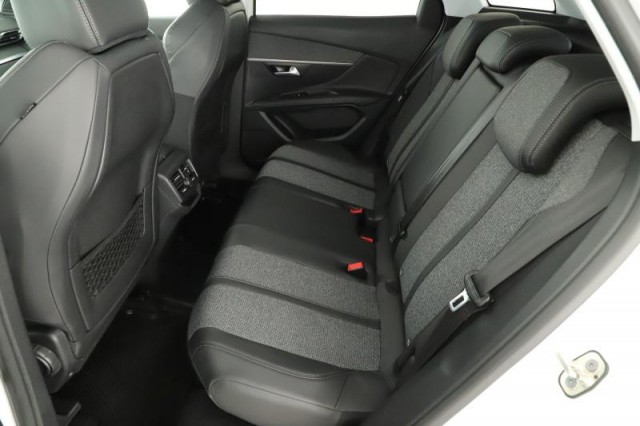 Peugeot 3008  1.2 PureTech 