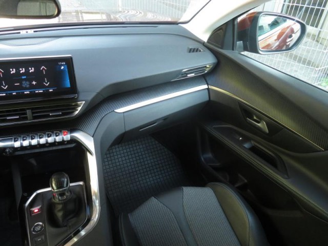 Peugeot 5008  1.5 BlueHDi Allure