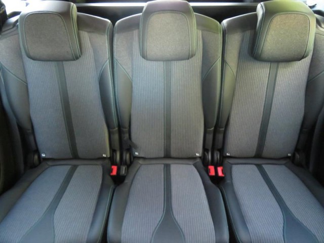 Peugeot 5008  1.5 BlueHDi Allure