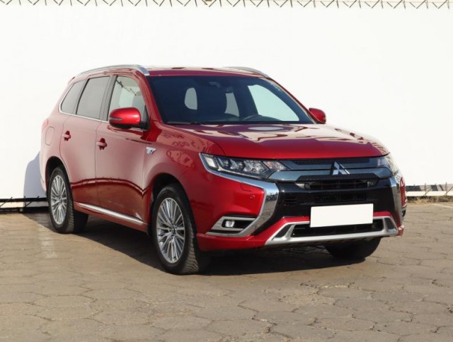 Mitsubishi Outlander  2.4 PHEV Instyle