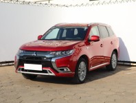 Mitsubishi Outlander  2.4 PHEV Instyle