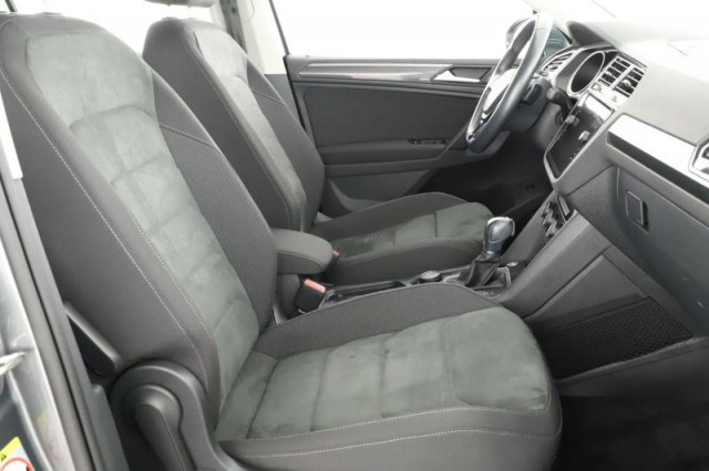 Volkswagen Tiguan  2.0 TSI 