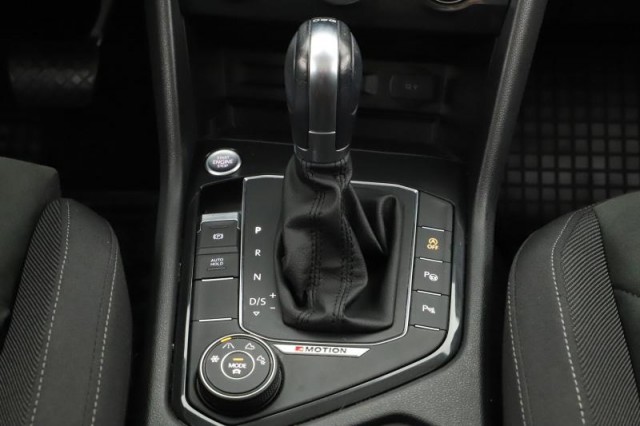 Volkswagen Tiguan  2.0 TSI 