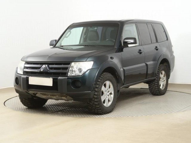Mitsubishi Pajero  3.2 DI-D 