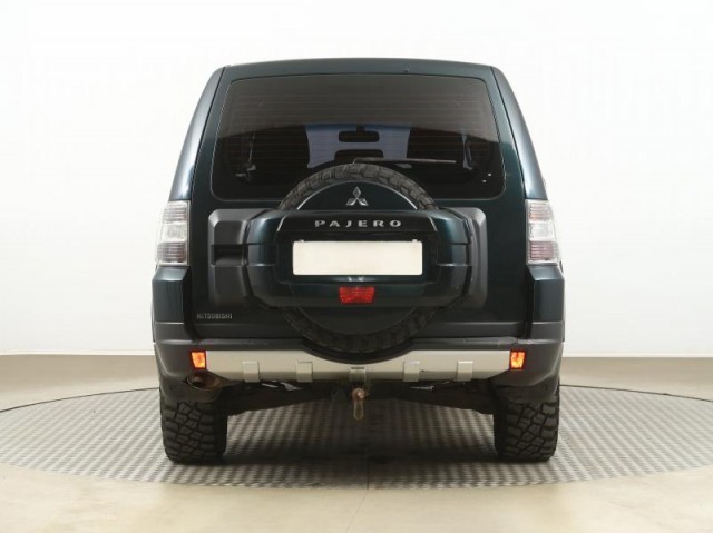 Mitsubishi Pajero  3.2 DI-D 