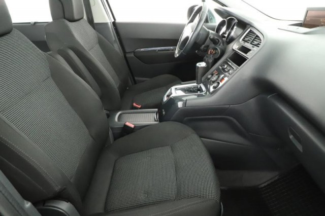 Peugeot 5008  2.0 HDI 