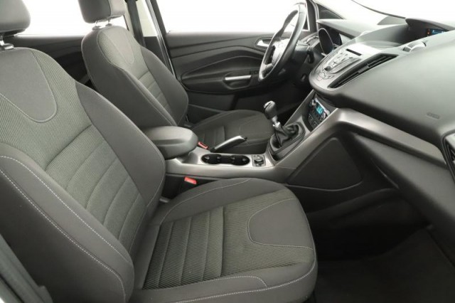 Ford Kuga  2.0 TDCi 