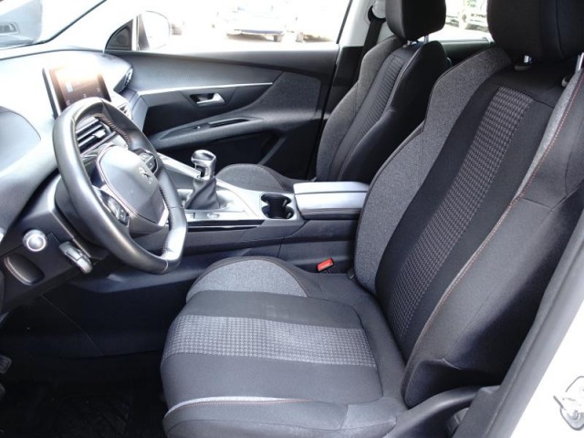 Peugeot 5008  1.5 BlueHDi Active
