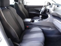 Peugeot 5008  1.5 BlueHDi Active
