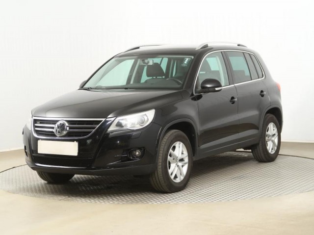 Volkswagen Tiguan  2.0 TSI 