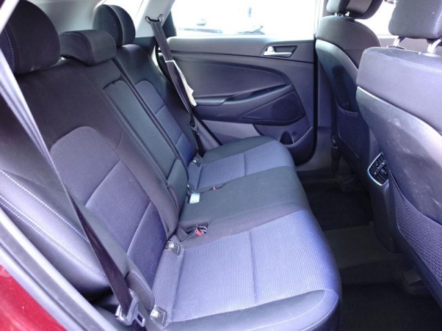 Hyundai Tucson  1.7 CRDi Trikolor