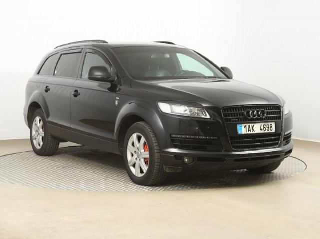 Audi Q7  3.0 TDI 