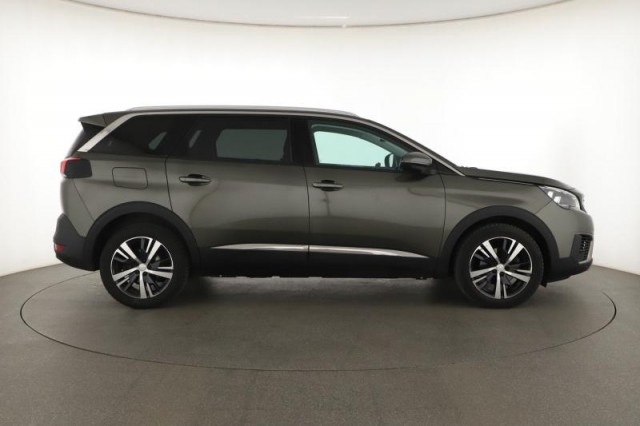 Peugeot 5008  1.5 BlueHDi Allure