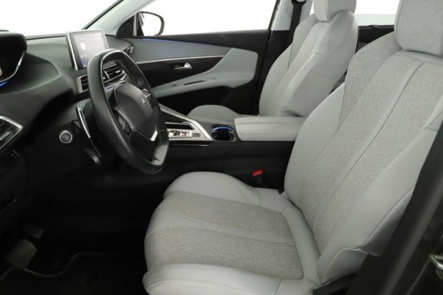 Peugeot 5008  1.5 BlueHDi Allure