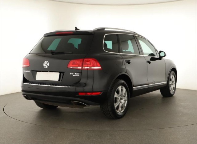 Volkswagen Touareg  3.0 TDI 