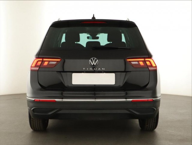 Volkswagen Tiguan  1.5 TSI Elegance