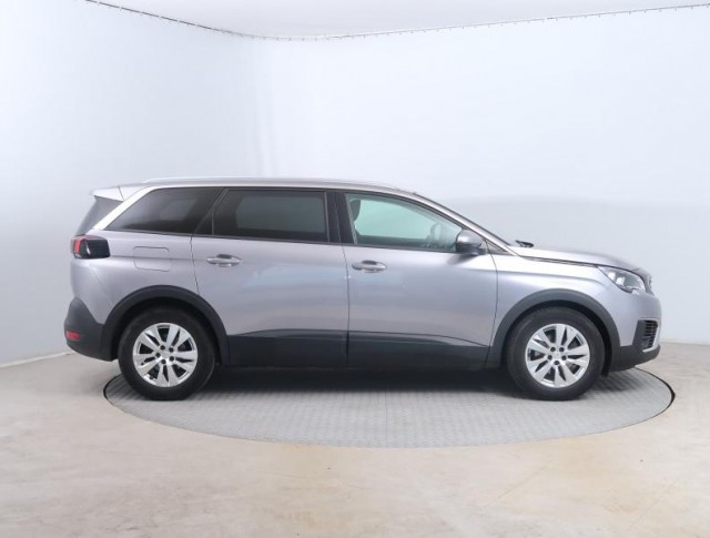 Peugeot 5008  PureTech 130 