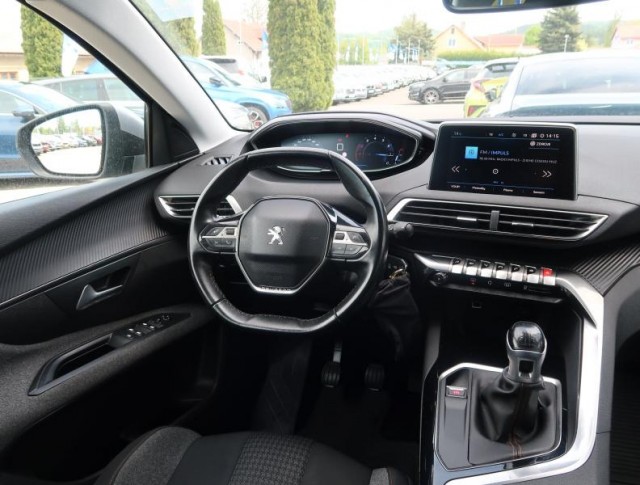Peugeot 5008  PureTech 130 