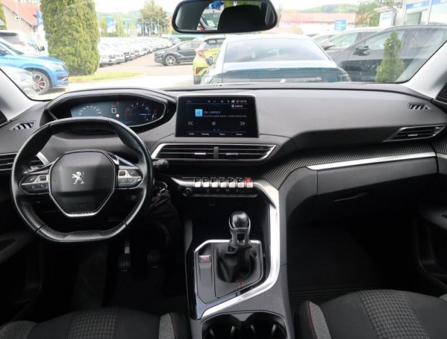 Peugeot 5008  PureTech 130 