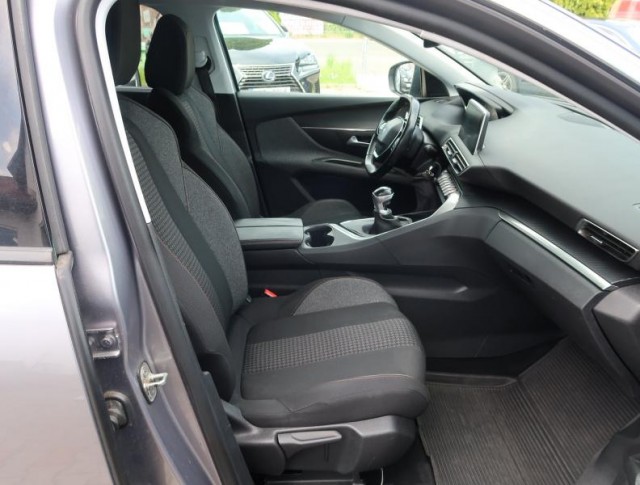 Peugeot 5008  PureTech 130 
