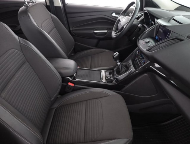 Ford Kuga  2.0 TDCi 