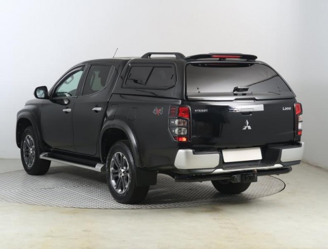 Mitsubishi L200  2.2 DI-D Intense